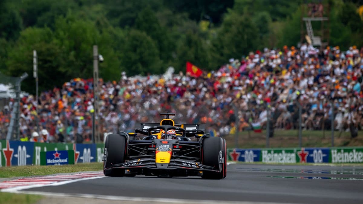 Kínos, veszélybe került a Formula–1-es Magyar Nagydíj: pár órával az időmérő kezdete előtt megrepedt az aszfalt a Hungaroringen – "Nagyon rosszul végezték el a munkát"