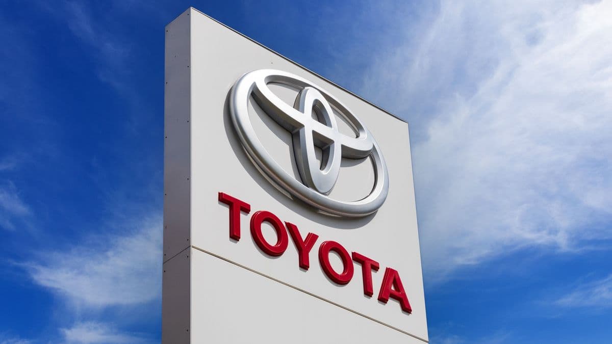 Több mint egymilliót vert a teljes Volkswagen-csoportra az eladásokban a Toyota, megállíthatatlanok a japánok