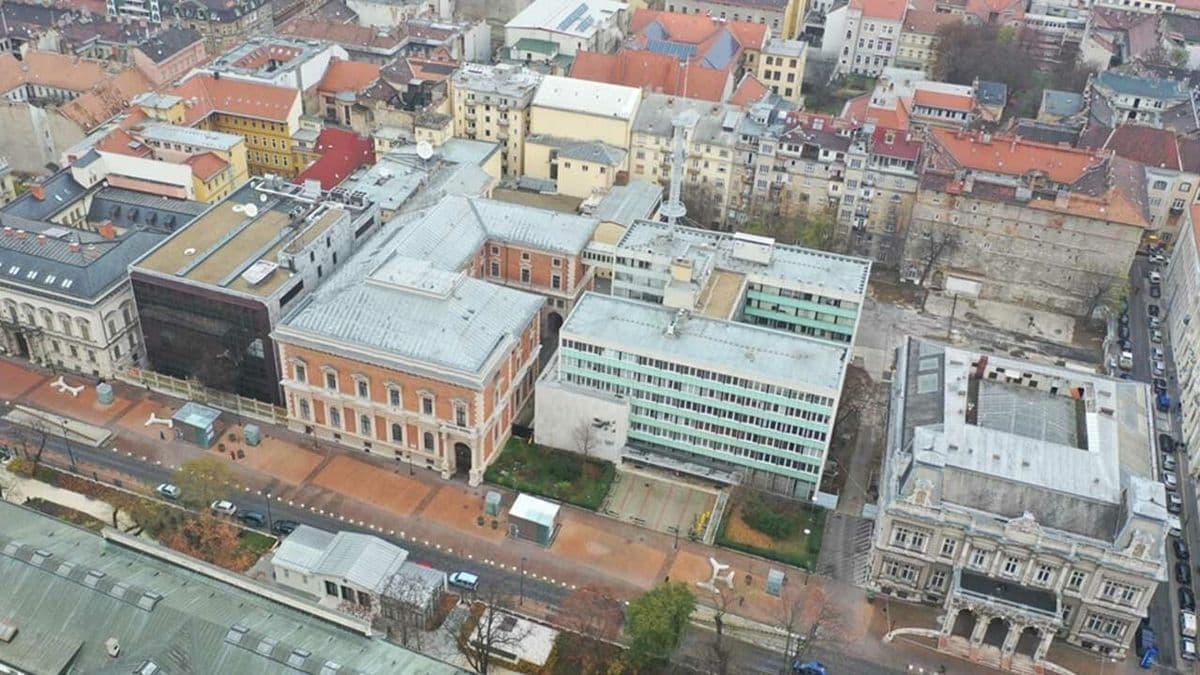 Ezeket a beruházásokat kaszálta el jó eséllyel a kormány: összeszedték a főbb tudnivalókat Vitézy Dávid halállistájáról