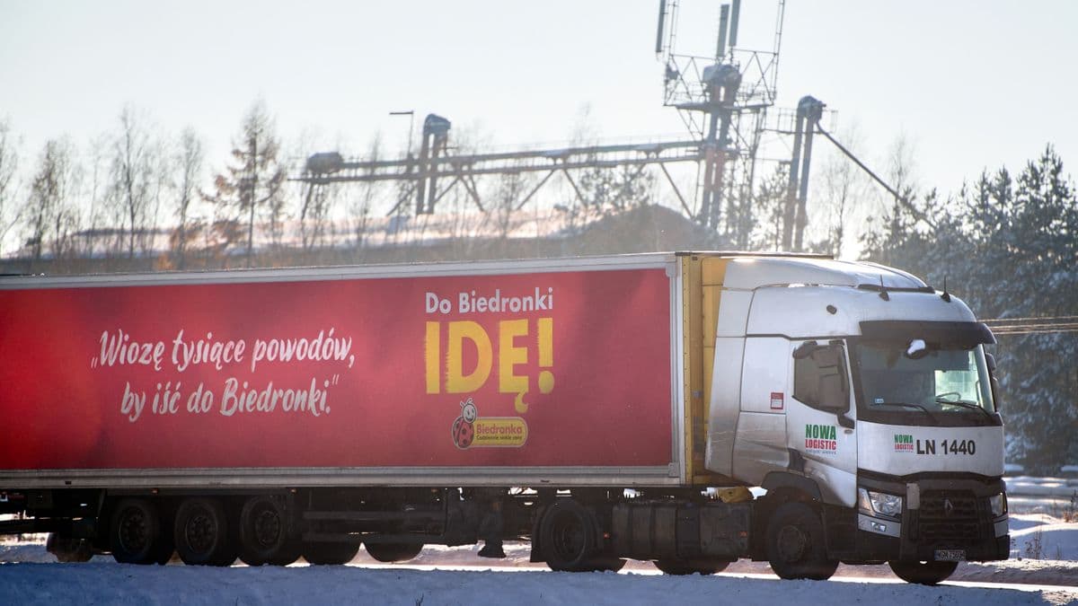 Tesco-felvásárlás: tőkeerős óriás neve került képbe, az elemzők már rá fogadnak – ez a lánc tör be a magyar piacra?