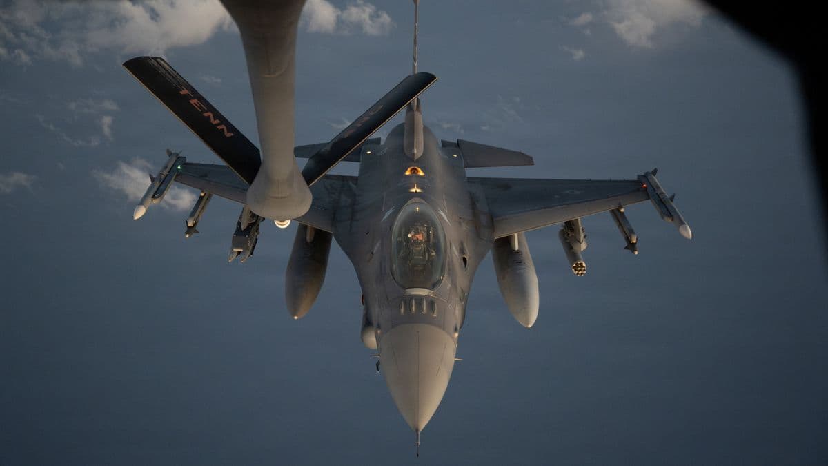 Szlovákia bevásárolt: hamarosan csúcskategóriás F-16-os vadászgépek érkeznek a szomszédhoz − „Nem ma fizetjük ki az árukat”
