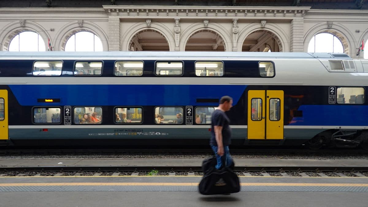 Svájci csúcsvonatok a MÁV-nak: pontosan megnevezték, milyen vasúti vonalakon szállítanák a magyarokat – Lázár János mindenkit lenyomott értük, de hiába