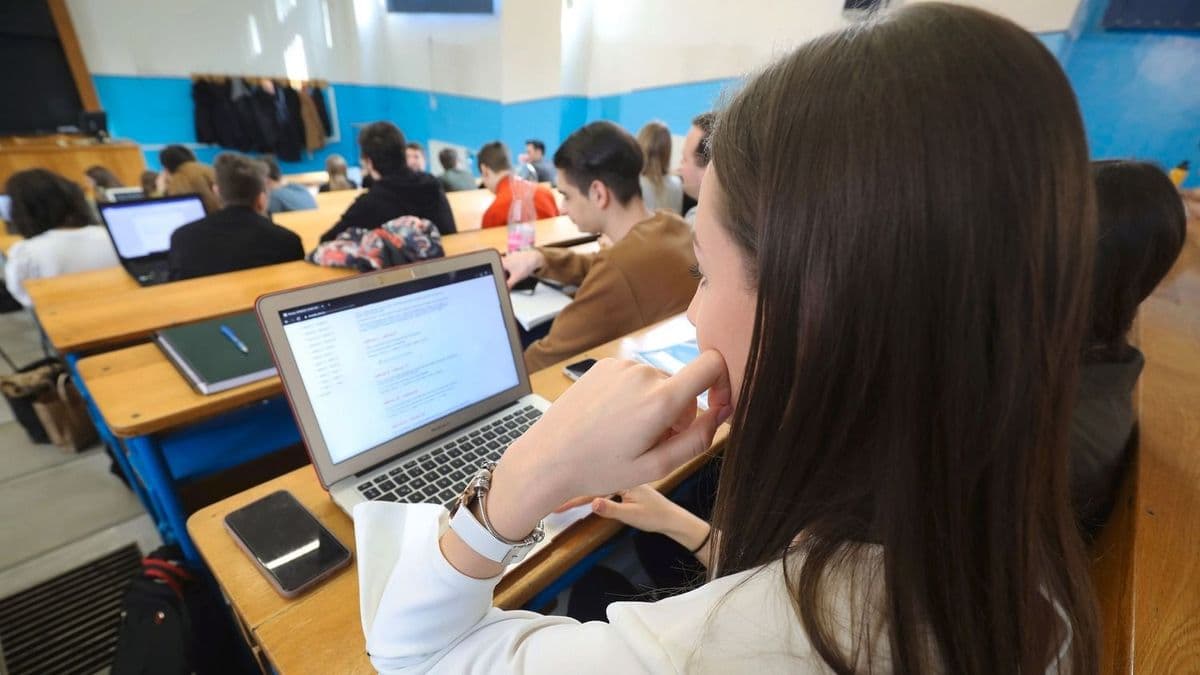 Magyarország újra csatlakozik a legfontosabb EU-s kutatásokhoz, ismét elérhetővé válik az Erasmus a felsőoktatásban
