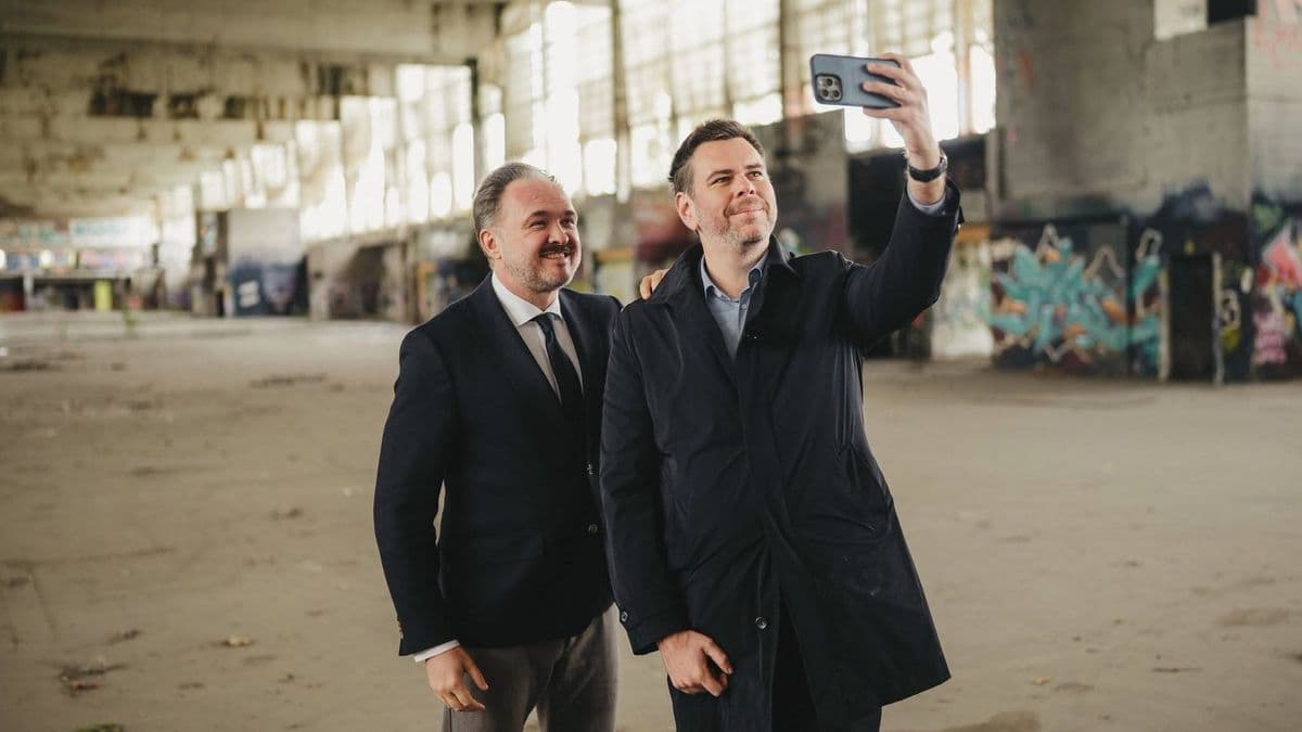 Fordulat a Diákváros ügyében: Vitézy Dávid már az uniós biztost vitte a Duna-partra – sok a nyitott kérdés