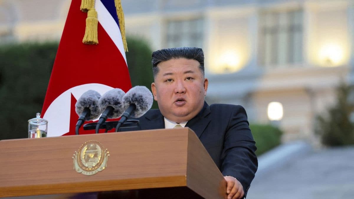 Váratlanul Kínába látogatott Kim Dzsongun, egy új hídon érkezett: 12 év után megnyílt az út, amelytől új korszakot remélnek a két ország kapcsolatában