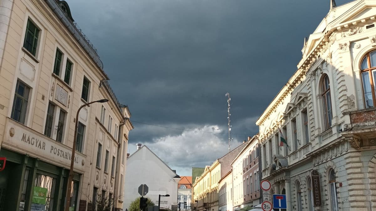 Brutális videón, hogyan érkezhet meg a várva várt hidegfront Zalába! Mutatjuk, mikorra készüljön! (videó)