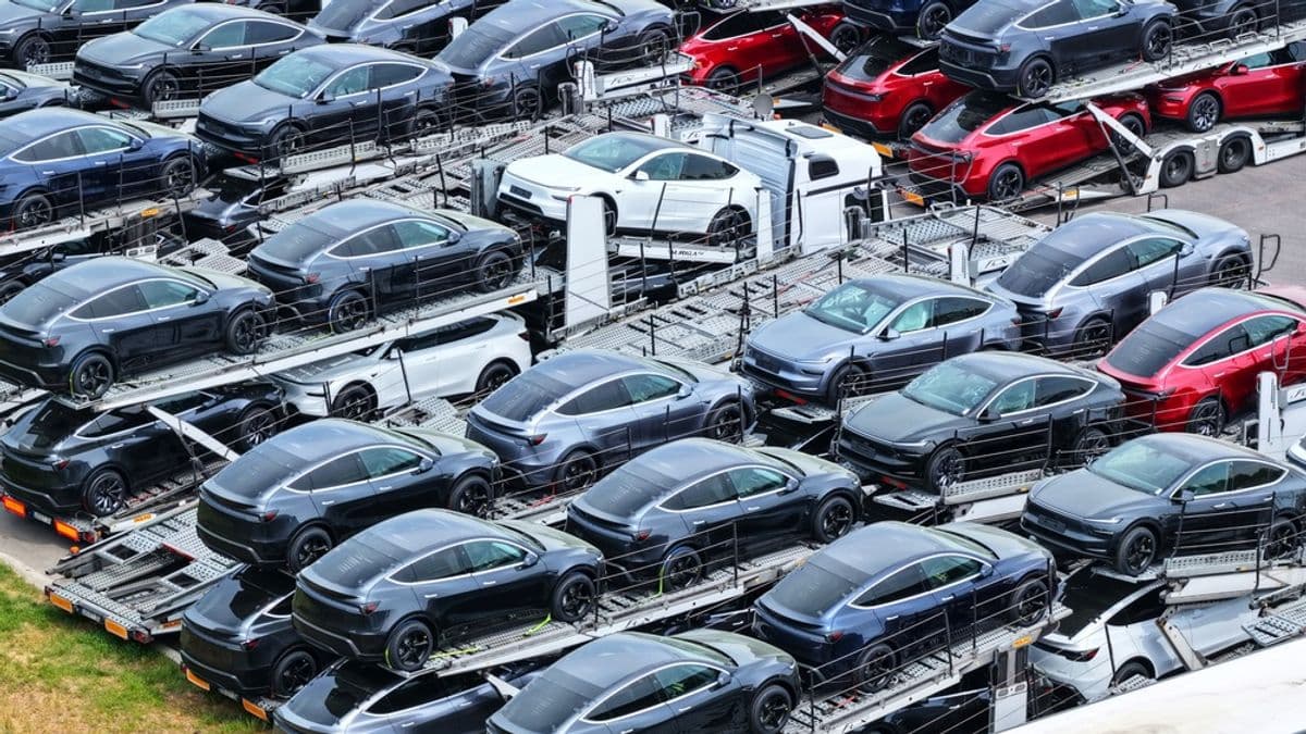Csapdává válhat egy népszerű autós megoldás, közel 3 millió Teslát hívnak vissza