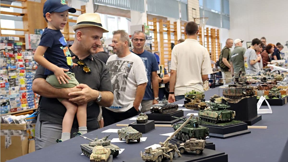 Német harckocsiktól a Rába vegyvédelmi járművéig – hatalmas sikert aratott a zalai makettkiállítás (galéria)