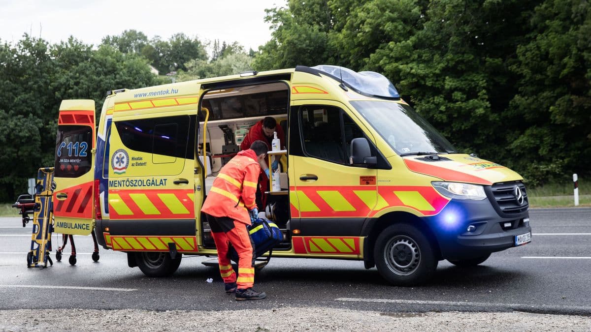 40 fok és 4000 hívás – mikor hívjunk mentőt, és mikor az ügyeletet?