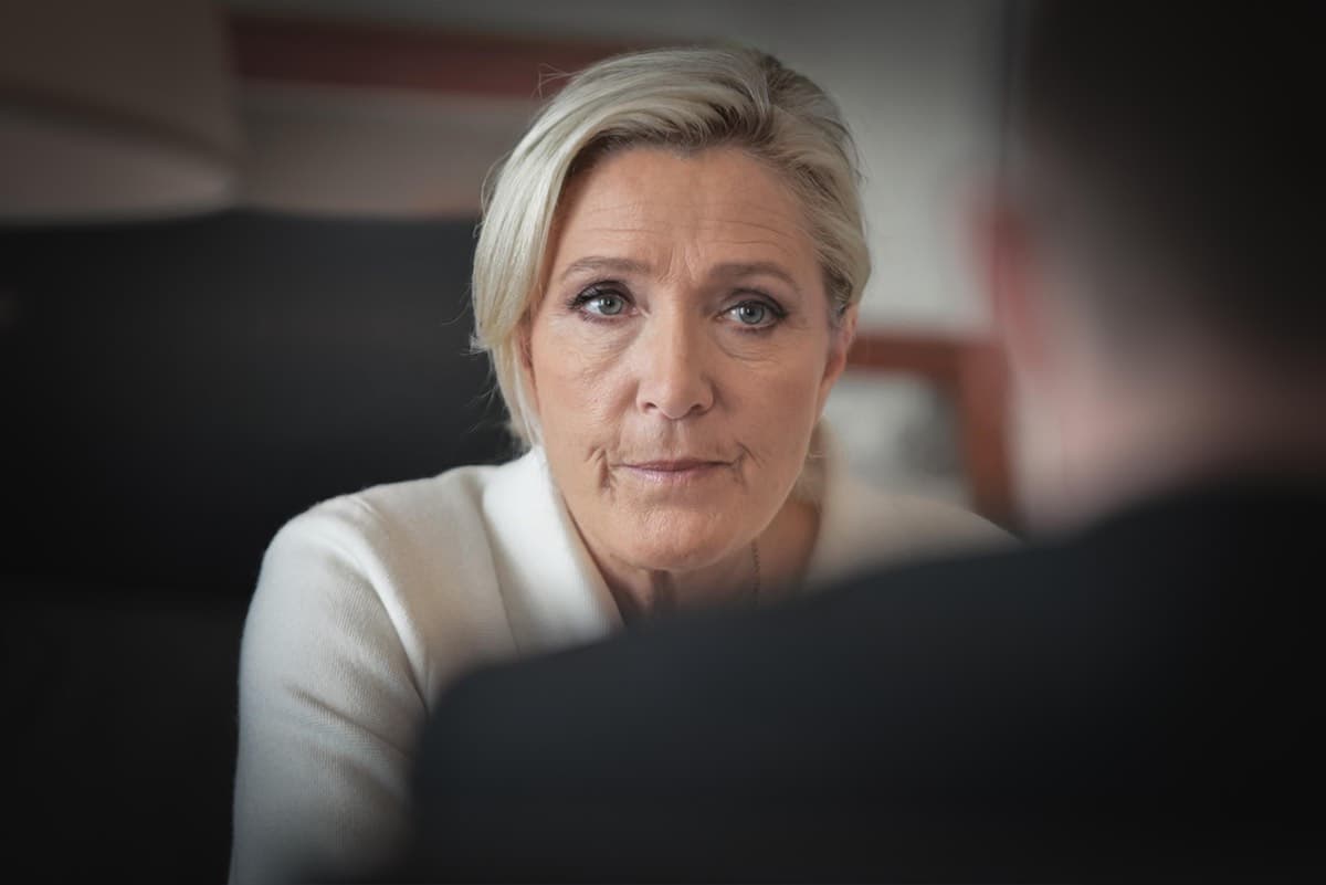 Le Pen: a francia elnökválasztás után kellene dönteni az EU hosszú távú költségvetéséről