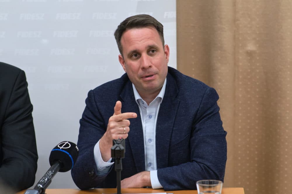 Dömötör Csaba: Brüsszel diktálta a Tisza-kormány költségvetését