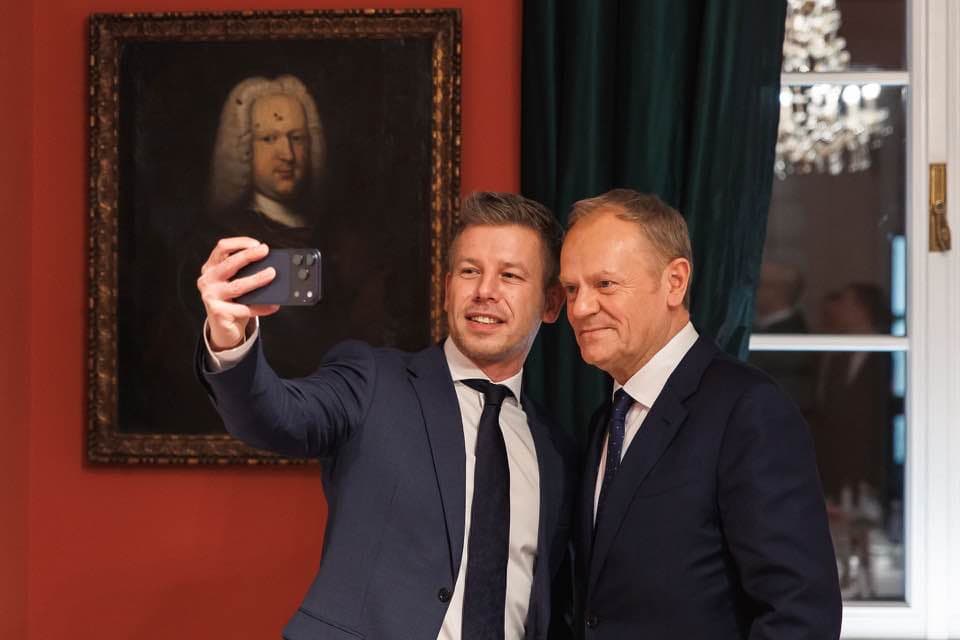 Politico: az ellenzék széttagoltsága sem garantálja a miniszterelnök győzelmét