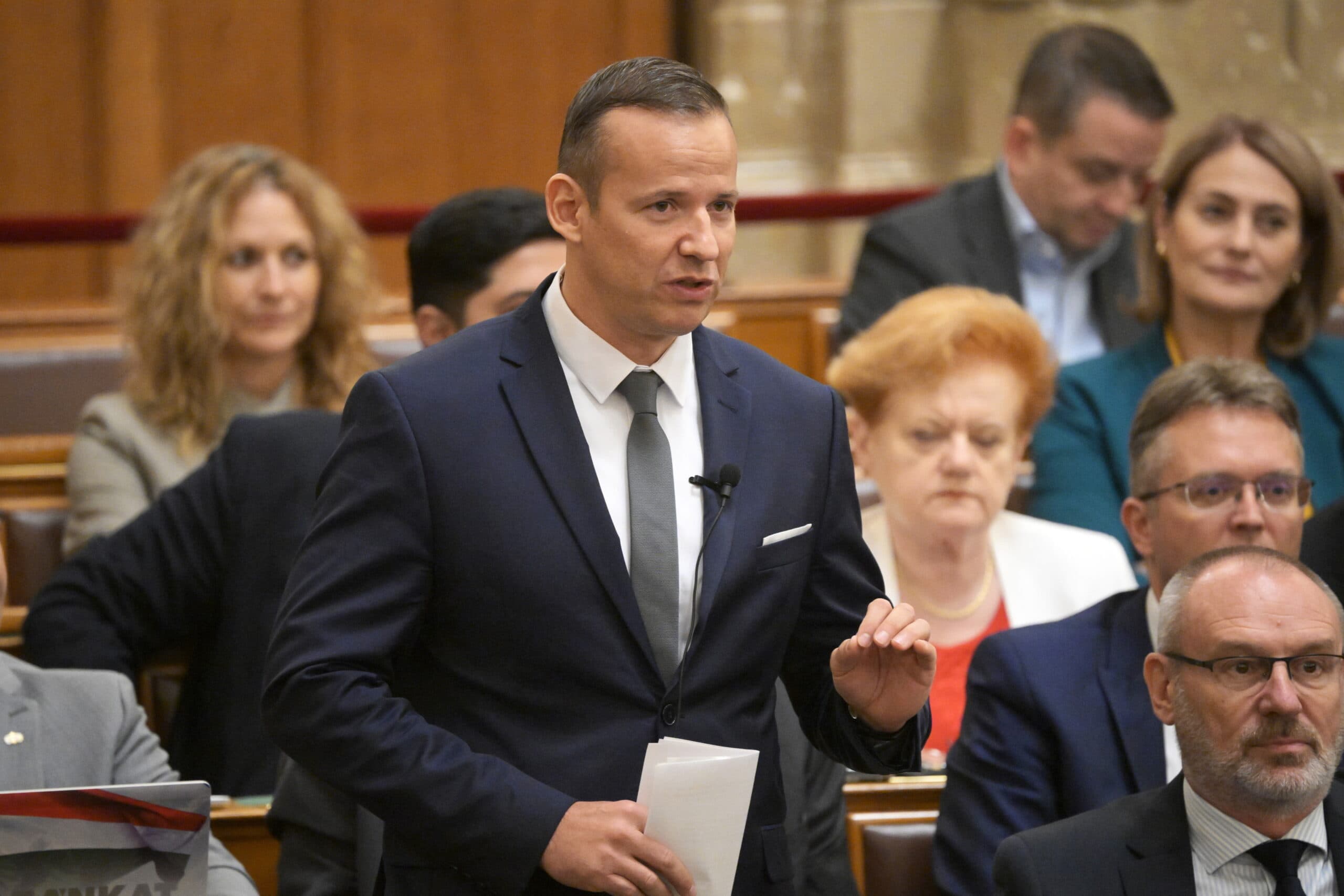 Toroczkai László bocsánatkérést vár Magyar Pétertől
