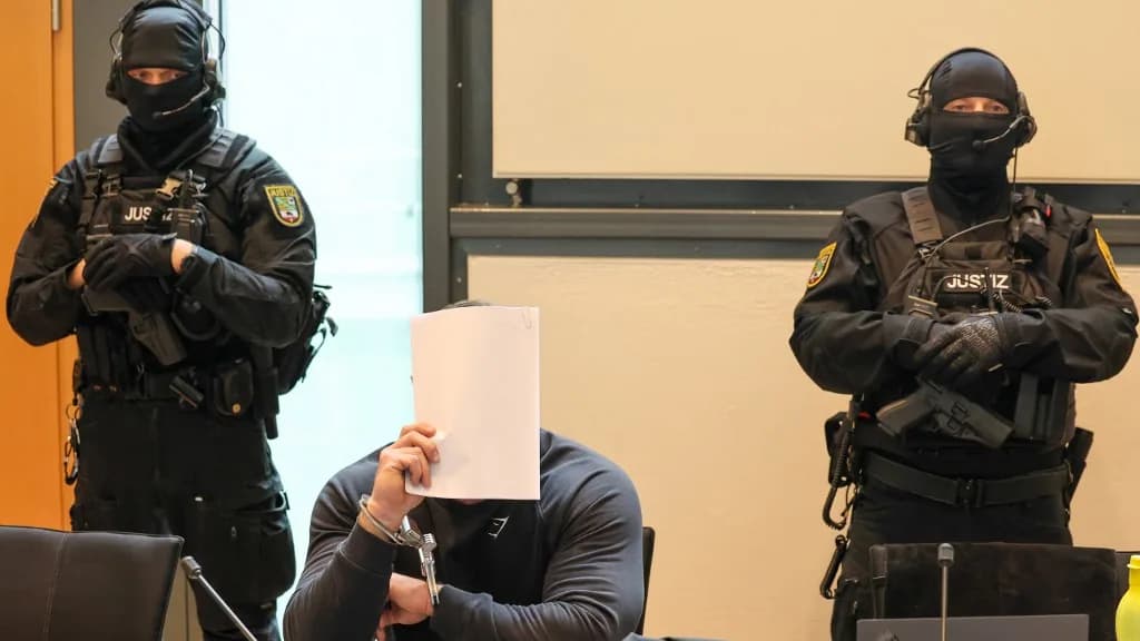 Magával számolt le a tömeggyilkos