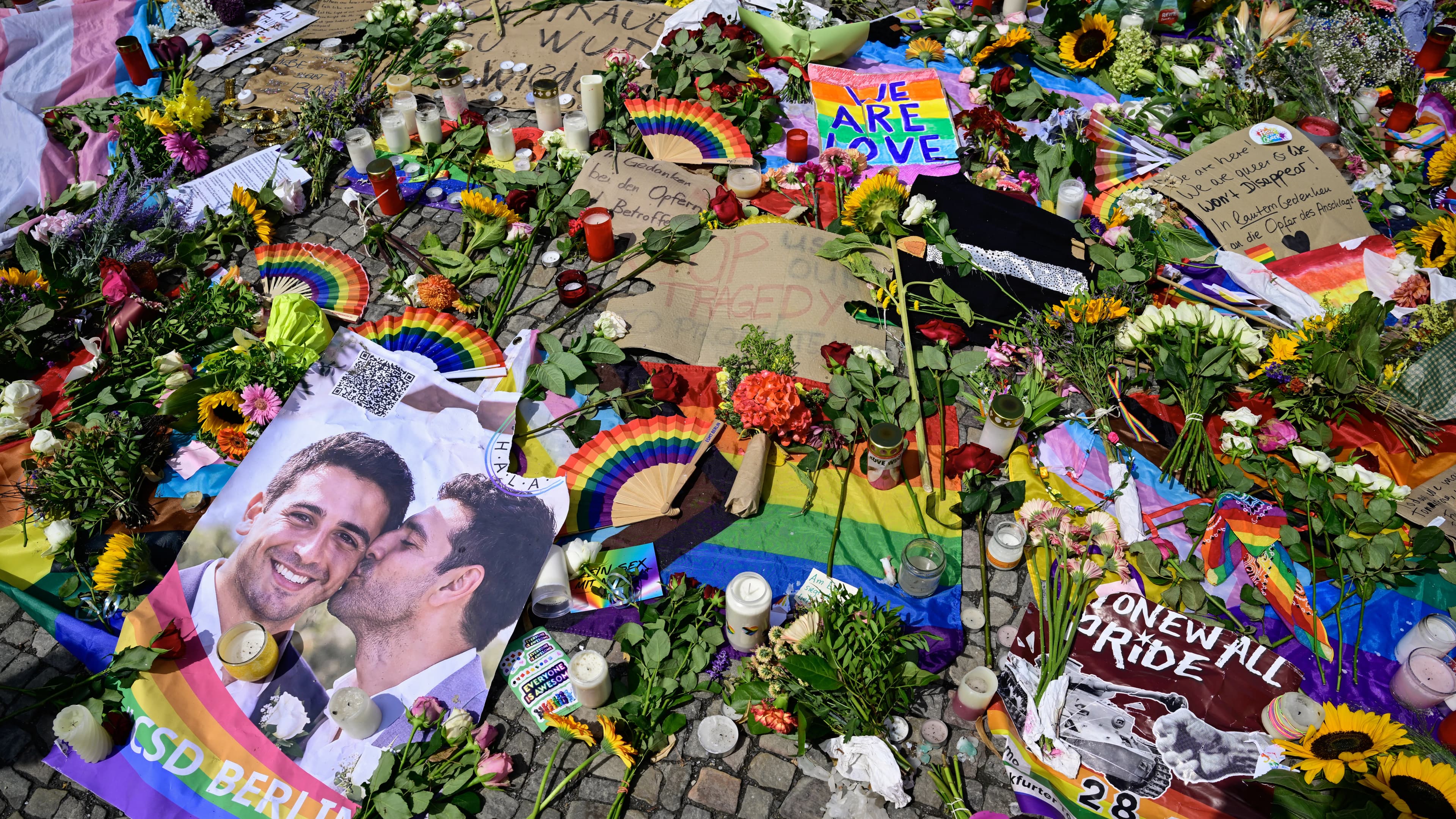 A német kancellár szerint korai a berlini Pride-merénylet politikai következményeiről beszélni