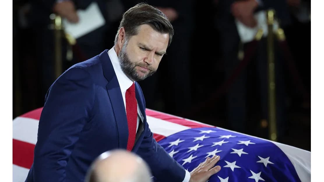 J. D. Vance megható beszéddel búcsúzott Lindsey Grahamtől