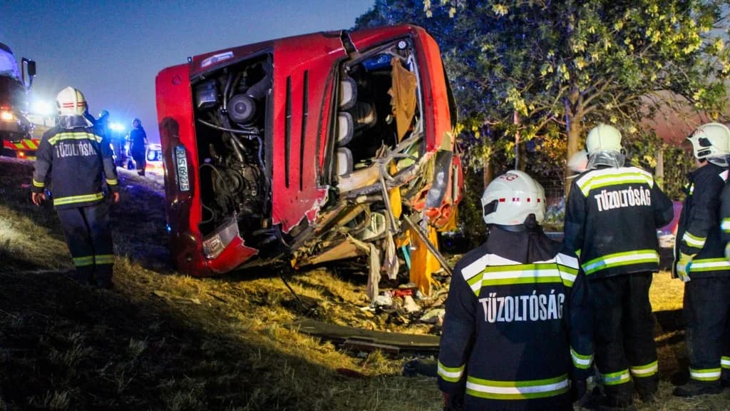 Felkereste a buszbaleset sérültjeit a lengyel ügyvivő