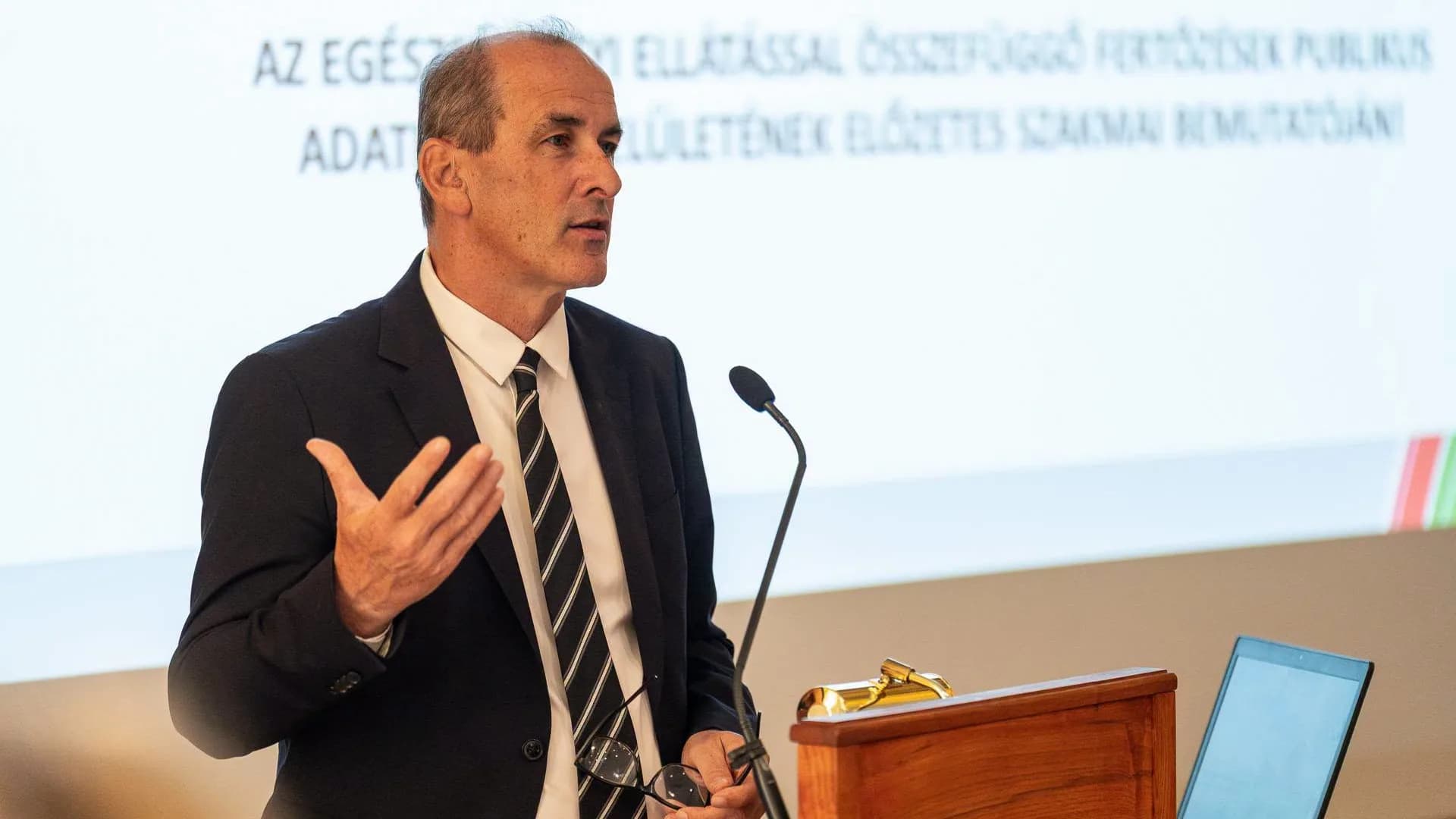 Hegedűs Zsolt: Ennek az időnek vége