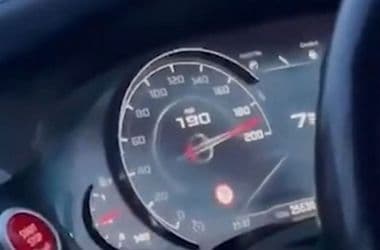Négy év börtönt kapott a focista, aki 307 km/h-val száguldozott, majd kiposztolta