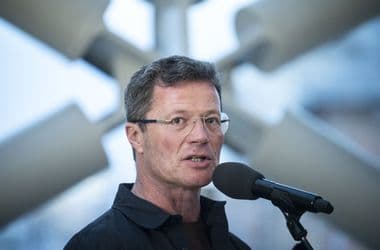Stohl András sokallta a 39 ezer forintos jegyárat, a Centrál Színház reagált