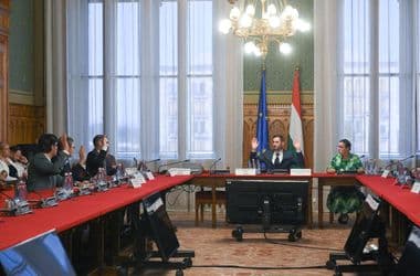 Már jövő héten megválaszthatják a Nemzeti Vagyonvisszaszerzési és Vagyonvédelmi Hivatal vezetőit