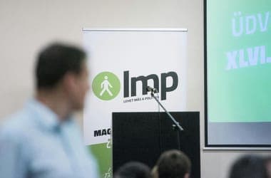 Tisztújítást tartott az LMP – Ungár Péter teljesen visszavonult a politikától, a párt nem akar