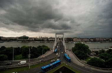 8-10 fokkal is visszaeshet a hőmérséklet, de hamarosan ismét 33 fok lesz