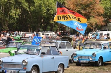A hét kérdése Németországban: Ér-e abszolút többséget a neonácik által fűtött NDK-nosztalgia?