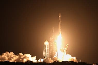 A Holdba csapódhat egy SpaceX-rakéta levált része augusztus elején