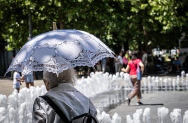 Megdőlt a fővárosi melegrekord, az országost három helyen is beállították