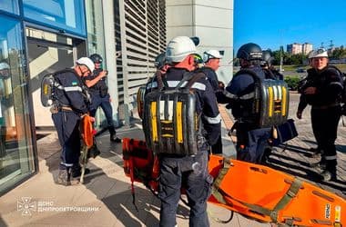 Többen meghaltak egy ukrajnai bevásárlóközpont elleni orosz támadásban, gyerekek is megsérültek