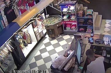 Videó: fényes nappal rabolták ki a budapesti Flippermúzeumot