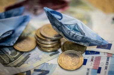 A Fidesz-propagandát gyártó cég vezetője csinált gigaprofitot NER-es állami megbízásokból
