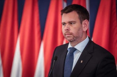 Vitézy: Közpénz költése nélkül három nap alatt százezren kitöltötték a közlekedésbiztonsági konzultációt