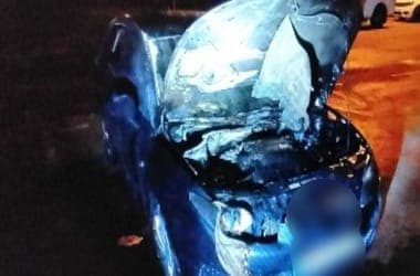 Felgyújtotta egy gödöllői rendőr autóját egy férfi, vádat emeltek ellene – fotó