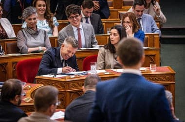 Europion: A Tisza őrzi a támogatottságát, de zárult az olló a Fideszhez képest