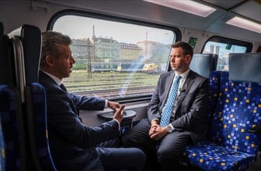 Vitézy elhúz Magyar mellett, erodálódik a Tisza-tábor, mérlegen a kormány első 100+ napja