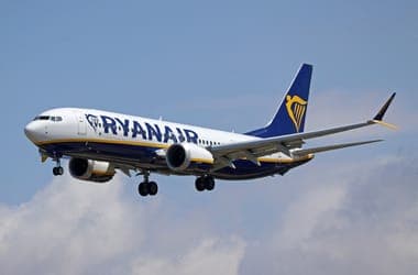 Nagyot bukott a közel-keleti háborún a Ryanair