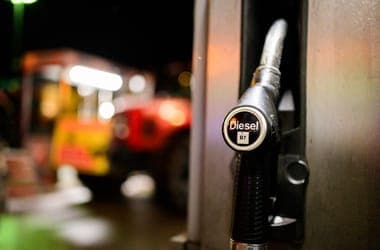 Régen volt ilyen drága, 700 forint közelében a dízel ára