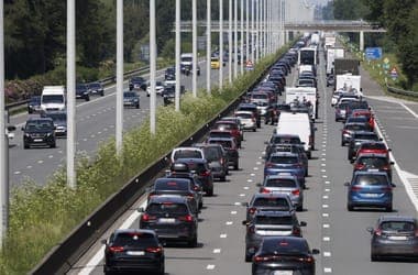 Vége az ingyenes autópályáknak Belgiumban is – már az árakat is bejelentették