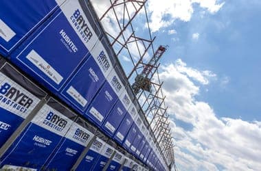 A Tisza-kormánynak van több vesztenivalója a NER-kedvenc Bayer Construct csődjátszmájában