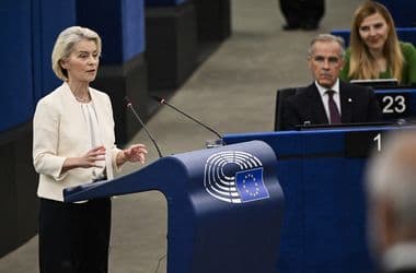 Senkivel nem egyeztetett von der Leyen, mielőtt társult EU-tagságot ajánlott Kanadának