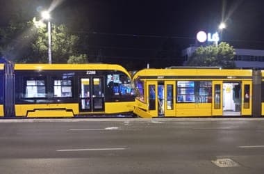 Két villamosbaleset történt Budapesten pár órán belül, az egyik kétvillamosos volt