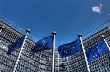 Meghajolt egy nagy kapuőr az EU előtt, átalakította működését az Apple