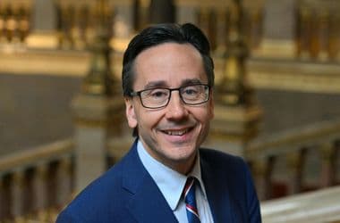 Hajdu Márton, a külügyi bizottság elnöke: Az élet nem sokszor kínál olyan lehetőséget, hogy bekerülj a forradalom első hullámába