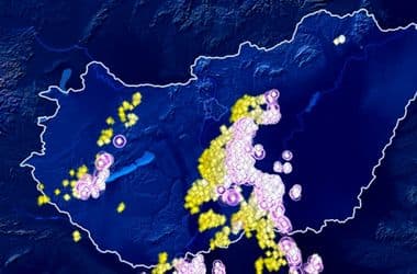 Megdőlt a fővárosi melegrekord hétfőn, majd jöttek a villámok