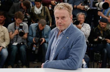 „A mentőötlete az volt, hogy jó, akkor vegyenek körbe meztelen nők” – Daniel Olbrychski Jancsóról, Wajdáról és más világsztárokról