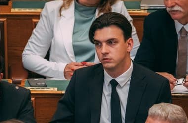 Felfüggesztették az ittasan vezető tiszás képviselő mentelmi jogát