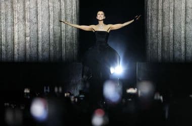 Céline Dion hat év után, meghatódva adott ismét koncertet