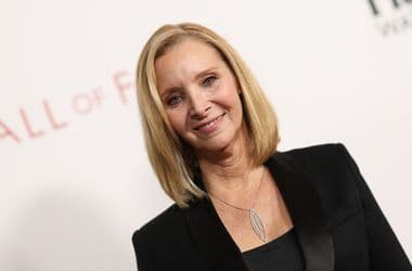 A Jóbarátokban Phoebe-t játszó Lisa Kudrow elmondta, mi az az egy dolog, amit nem tesz meg a rajongóknak